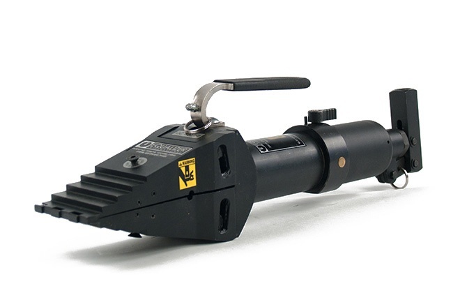 فلنج بازکن هیدرولیکی بازویی پمپ سرخود مدل SW14.5TI ساخت اکولایزر انگلستان