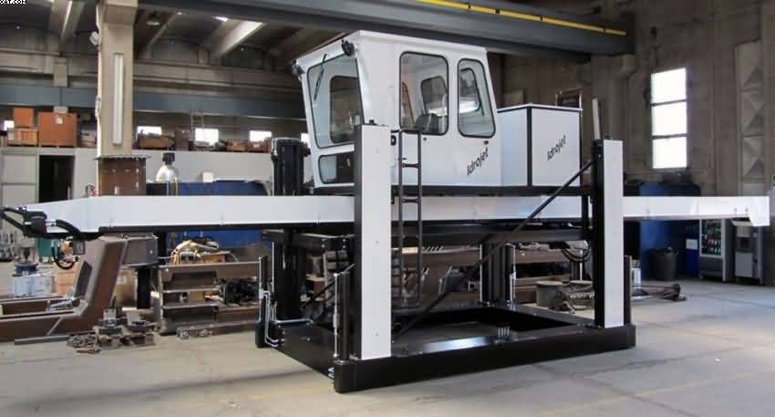 ربات هیدرولیکی با توان 24300 وات جهت رسوب زدایی داخلی مبدل بصورت اتوماتیک با 5 لنس مدل I-930.5 ساخت ایدروجت ایتالیا