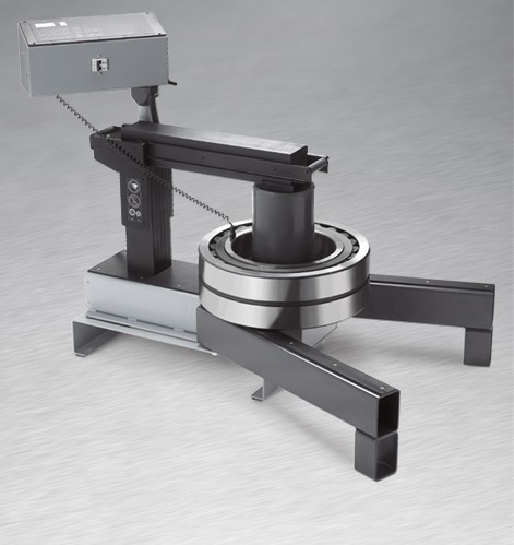 گرمکن القایی برقی با ترموستات کنترل دما جهت بلبرینگ های صنعتی تا وزن 1200 کیلوگرم مدل IH-240 ساخت سیماتک انگلستان